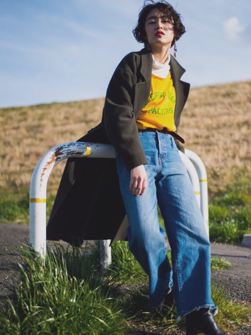 「ootd、大人コーデ、ストリート、JEANASiS、Champion、冬コーデ、スプリングSENSEOFPLACE、春コーデ」｜「JEANASISのロングボリュームコート/565658（チェスターコート、グリーン系）」を使った、莉 子さん（レディース・168cm）の春コーディネートの1枚目の写真
