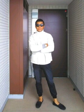 「TOMS（トムス）のアイテム（スリッポン）」を使った、tygerbeetleさん（メンズ・169cm）の冬コーディネート