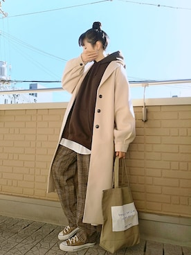 「アイテム（ステンカラーコート、ホワイト系）」を使った、k(ani)さん（レディース・161cm）の冬コーディネート