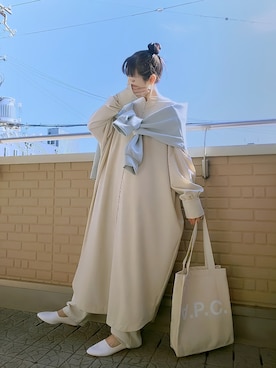 「アイテム（音楽/本・雑誌）」を使った、k(ani)さん（レディース・161cm）の冬コーディネート