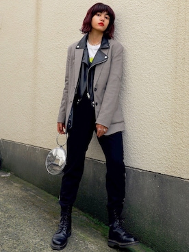 「moussy」｜「アイテム（ライダースジャケット）」を使った、美南レイラさん（レディース・165cm）の冬コーディネート