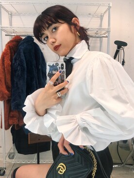 美南レイラさんのコーディネート