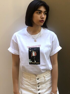 美南レイラさんのコーディネート