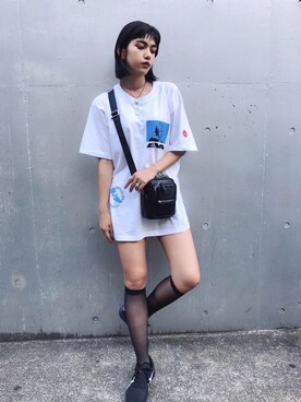 「OPENING CEREMONY（オープニングセレモニー）のアイテム（ショルダーバッグ）」を使った、美南レイラさん（レディース・165cm）の夏コーディネート