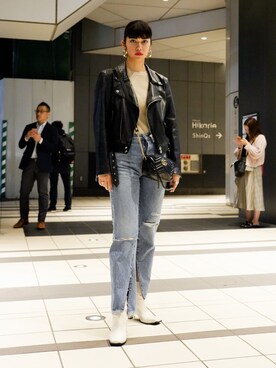 美南レイラさんのコーディネート