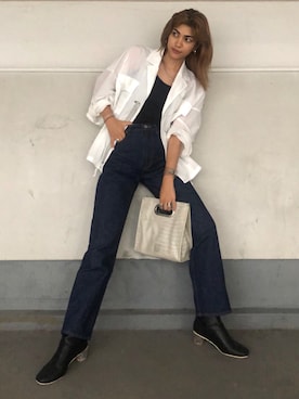 美南レイラさんのコーディネート