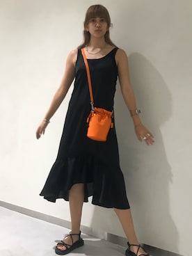 美南レイラさんのコーディネート