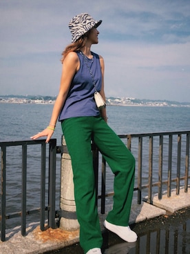 「EDT（イーディーティー）のアイテム」を使った、美南レイラさん（レディース・165cm）の夏コーディネート