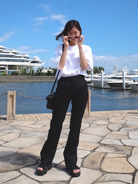 「海」｜「アイテム（スラックス）」を使った、rioponyさん（レディース・165cm）の夏コーディネート