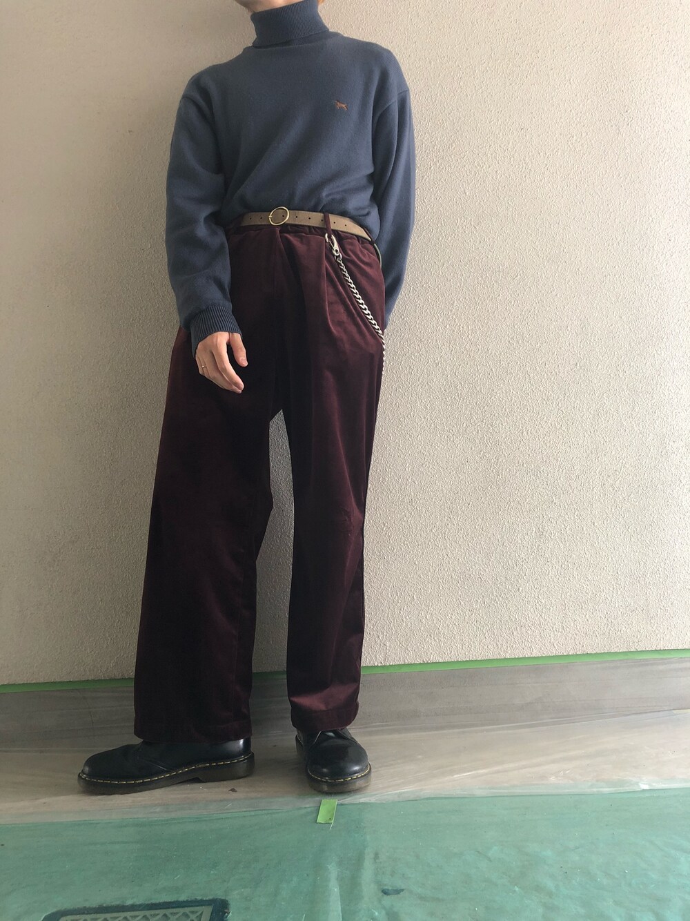 「KENCOLLECTION、used、古着、Lui's、Dr.Martens、ootd、シンプルコーデ、春、ワイドパンツ、ゆるコーデ」｜「KEN COLLECTIONのアイテム（ニット/セーター、ブルー系）」を使った、takexさん（メンズ・175cm）の春コーディネートの1枚目の写真