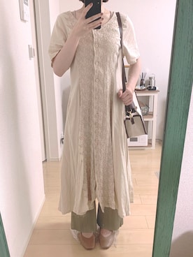 「apres jour mignon（アプレジュールミニョン）のアイテム（キャミソール、ベージュ系）」を使った、mihoさん（レディース・162cm）の春コーディネート