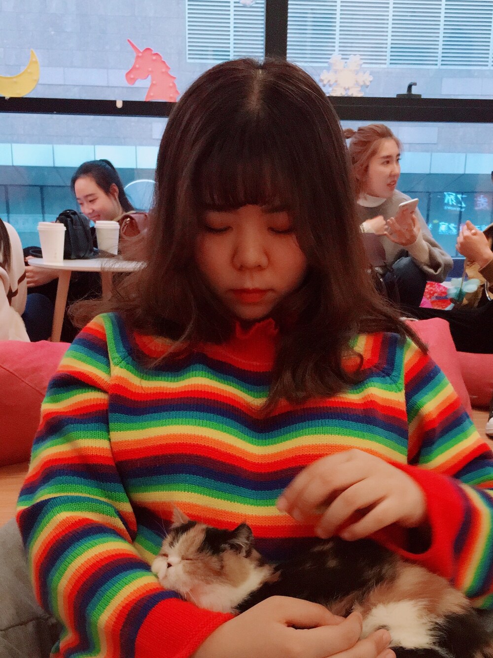 「ネコカフェ、デブん」｜「忘れたのアイテム（ニット/セーター、その他）」を使った、罗咯咯咯咯咯咯さん（レディース・165cm）の秋コーディネートの1枚目の写真