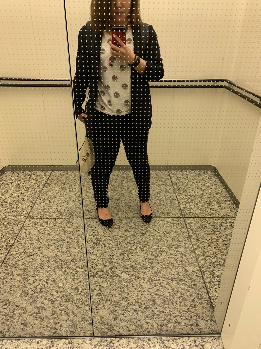 「antiquaの超ストレッチカラーパンツ（その他パンツ、ブラック系）」を使った、ぴろさん（レディース・154cm）の春コーディネートの1枚目の写真