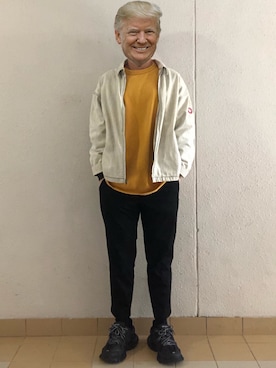 「sneakers」｜「アイテム（デニムジャケット）」を使った、whitzzyさん（メンズ・176cm）の冬コーディネート