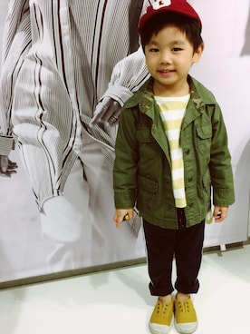 「OSHKOSH（オシュコシュ）のアイテム（ジャケット/アウター）」を使った、Bruce&Bruno🇹🇼さん（キッズ・100cm）の冬コーディネート