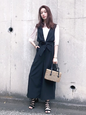 石井亜美さんのコーディネート