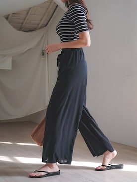 「アイテム（ビーチサンダル）」を使った、envylookさん（レディース・165cm）の春コーディネート