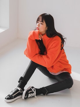 「アイテム（スウェット、オレンジ系）」を使った、envylookさん（レディース・165cm）の秋コーディネート