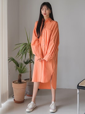 「シンプル」｜「アイテム（シャツワンピース）」を使った、envylookさん（レディース・165cm）の春コーディネート