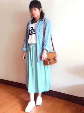 「丹寧」｜「アイテム（ジャケット/アウター）」を使った、Claire Tsaiさん（レディース・163cm）の秋コーディネート
