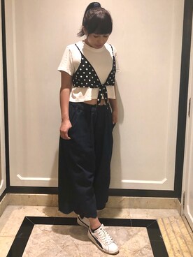 「丹寧」｜「アイテム（デニムパンツ）」を使った、Claire Tsaiさん（レディース・163cm）の冬コーディネート