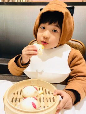 「PETIT BATEAU（プチバトー）のアイテム（ジャケット/アウター、ブラウン系）」を使った、Angeldengさん（キッズ）の冬コーディネート