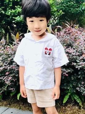 「BOBO CHOSES（ボボショーズ）のアイテム（Tシャツ/カットソー、ホワイト系）」を使った、Angeldengさん（キッズ）の夏コーディネート