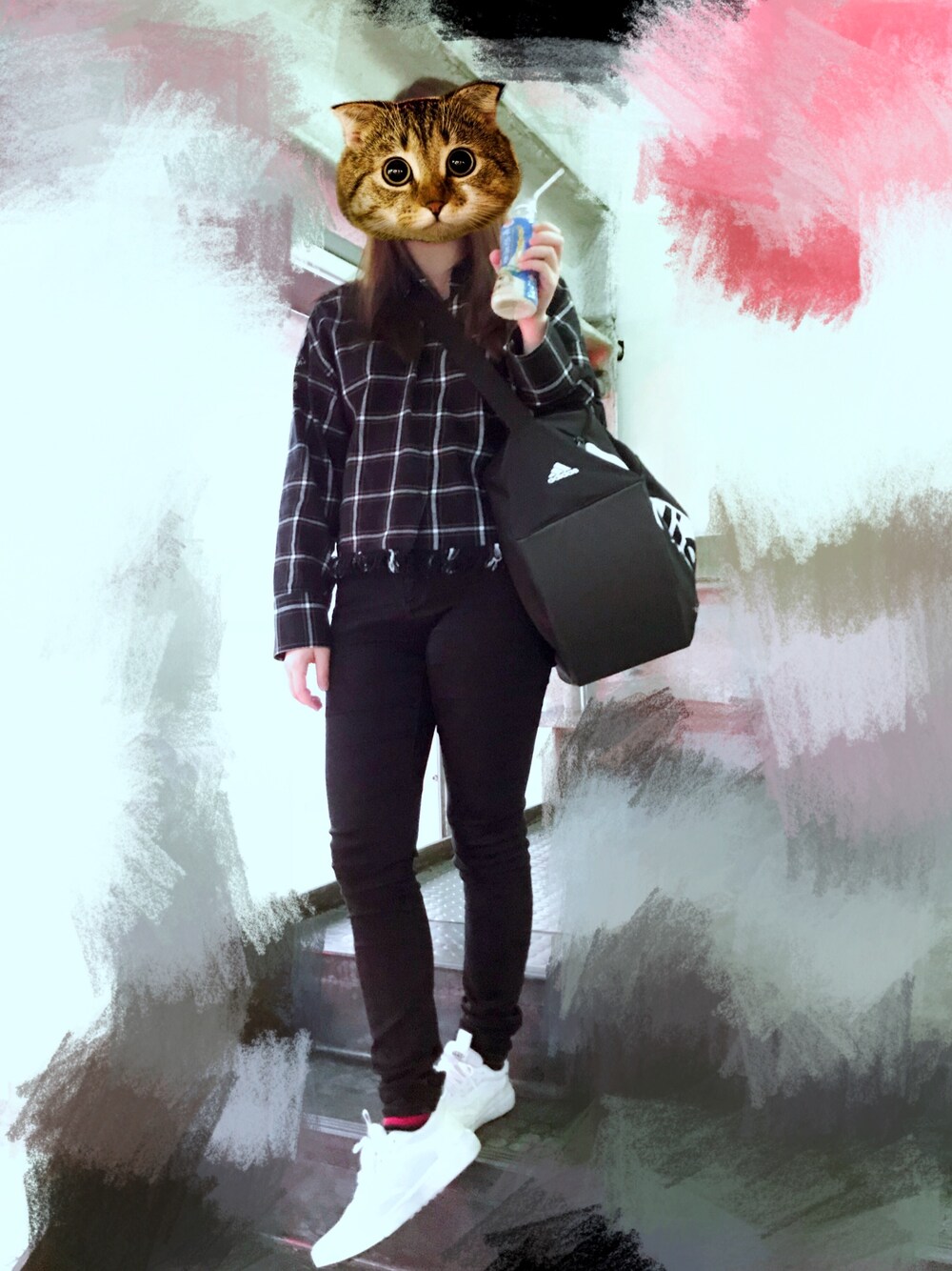 「GLOBAL WORKのアイテム（その他パンツ、ブラック系）」を使った、erikachiaさん（レディース・157cm）の春コーディネートの1枚目の写真