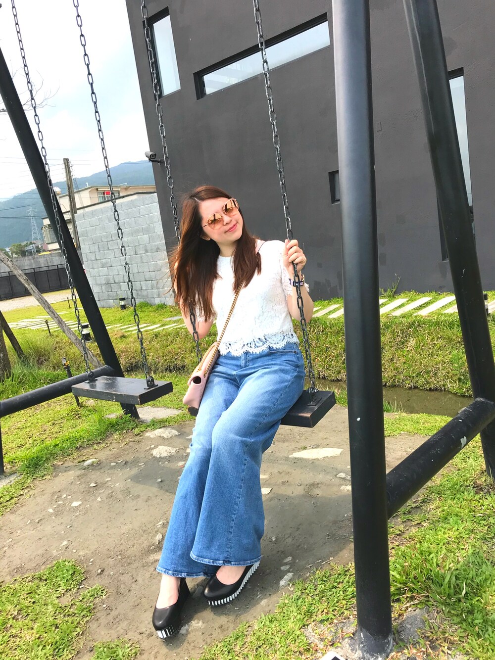 「no brandのアイテム（トップス、ホワイト系）」を使った、erikachiaさん（レディース・157cm）の春コーディネートの1枚目の写真
