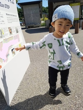 「1歳半」｜「アイテム（ニットキャップ/ビーニー）」を使った、®️さん（キッズ・80cm）の秋コーディネート