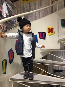 「1歳半」｜「アイテム（ニットキャップ/ビーニー）」を使った、®️さん（キッズ・80cm）の秋コーディネート
