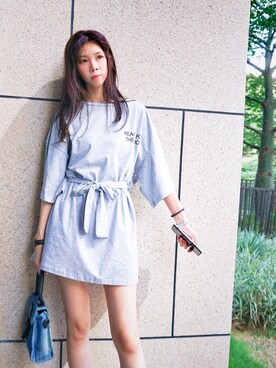 陈佅佅さんのコーディネート