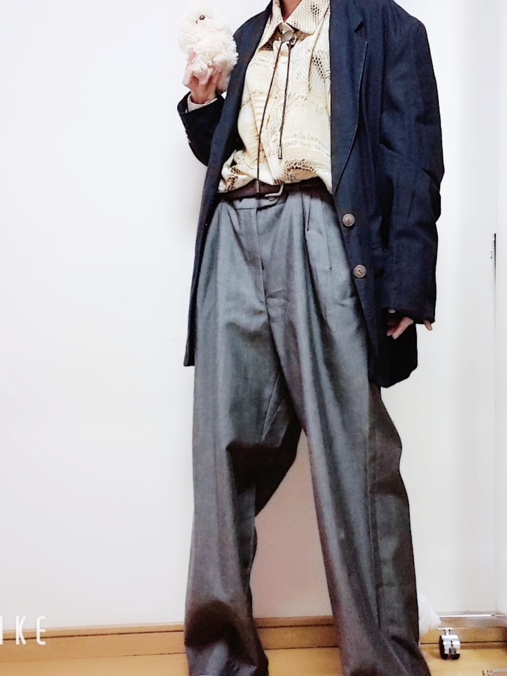 「ループタイ、柄シャツ、スラックス、テラードジャケット、ジャケット、おしゃれさんと繋がりたい、古着、古着MIX、古着コーデ、古着好きな人と繋がりたい」｜「古着屋Remのアイテム（スラックス、グレー系）」を使った、ぽめさん（メンズ・157cm）の秋コーディネートの1枚目の写真