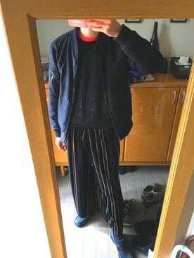「Guess（ゲス）のアイテム（スリッポン）」を使った、つくね［相互フォロー］さん（メンズ・178cm）の冬コーディネート