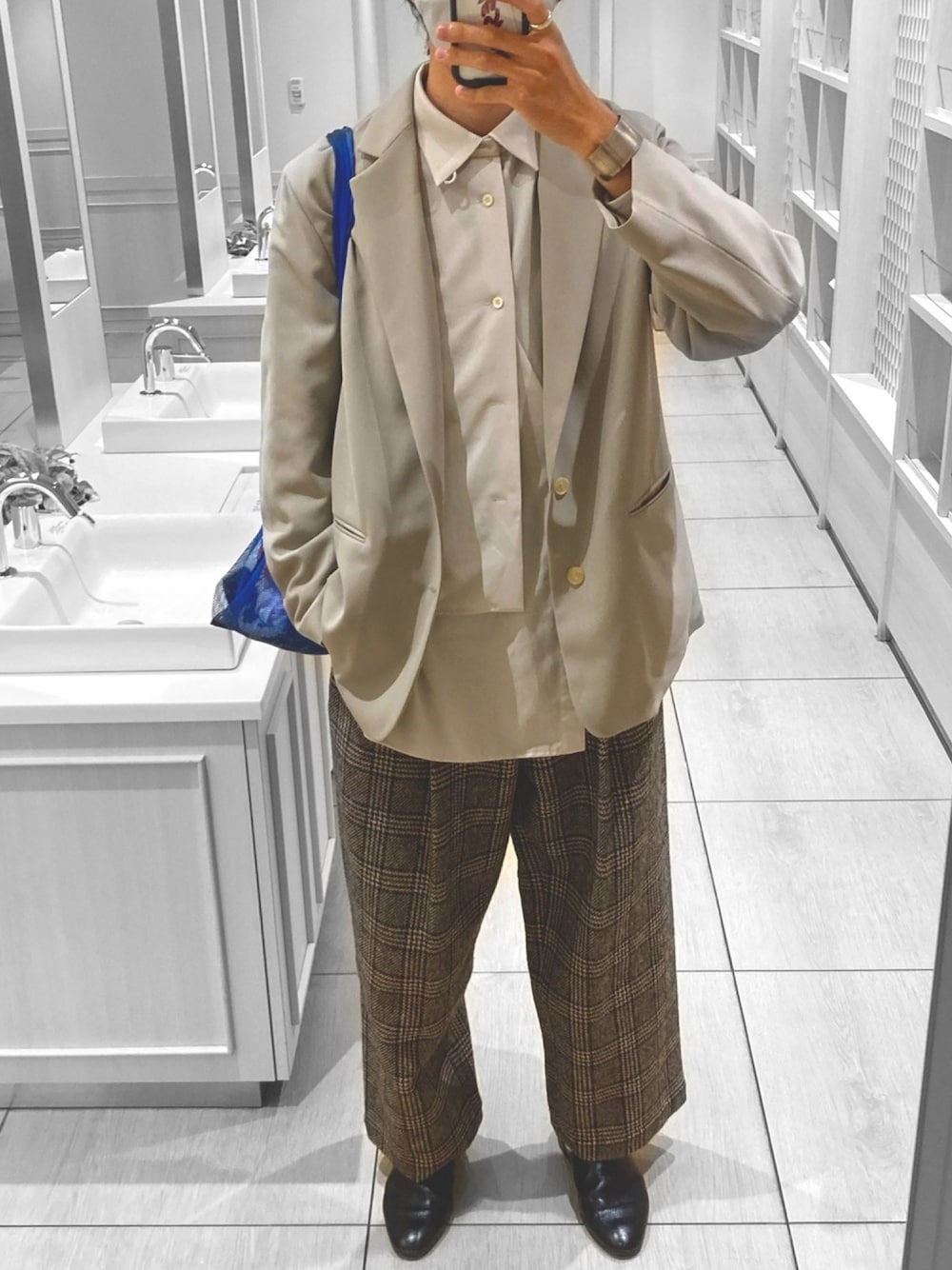 AURALEEのテーラードジャケット（グレー系）を使った人気