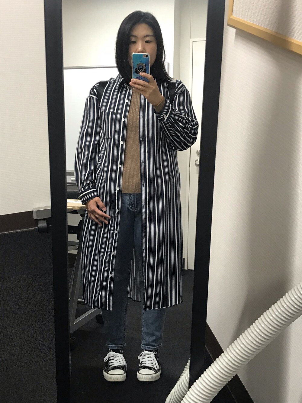 「プラスサイズ、秋のコーデ」｜「Availのアイテム（シャツワンピース、ブルー系）」を使った、流石さん（レディース・159cm）の秋コーディネートの1枚目の写真