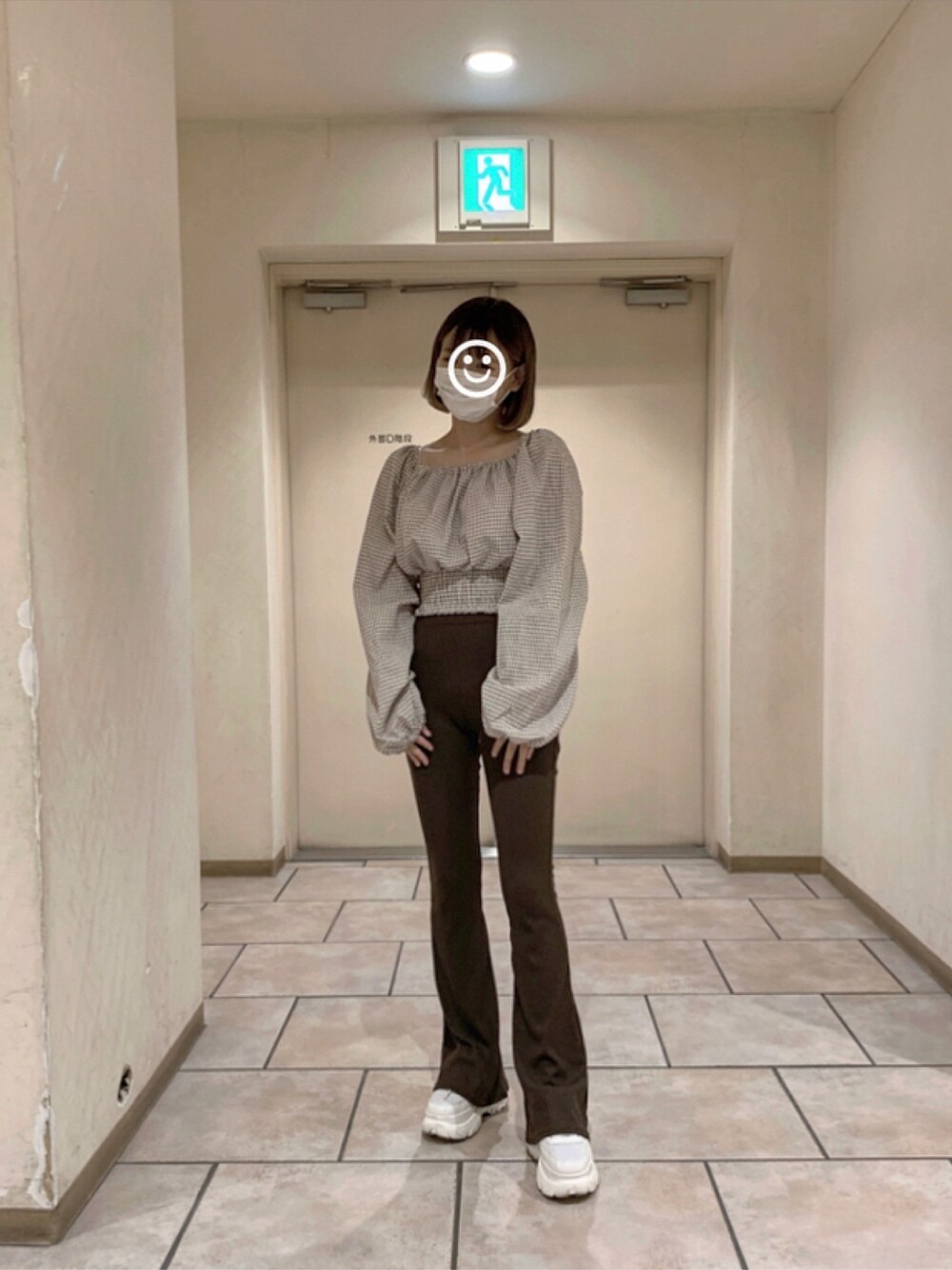 「秋コーデ、秋服準備はじめました、おしゃれさんと繋がりたい、GRL、大学生、WEGO」｜「GRLのボリュームスリーブチェックショートブラウス（シャツ/ブラウス、ベージュ系）」を使った、あやピさん（レディース・153cm）の秋コーディネートの1枚目の写真