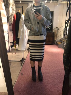 「stud.（スタッド）のアイテム（パーカー）」を使った、Sayuka Haginoさん（レディース・160cm）の冬コーディネート