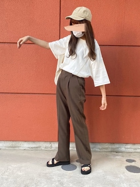 スラックスを使った 海コーデ のレディース人気ファッションコーディネート Wear