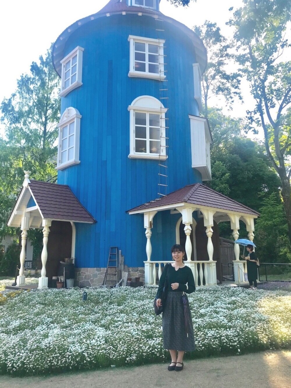 「ムーミンバレーパーク」｜「LOIS CRAYONのアイテム（スカート、ブルー系）」を使った、yu_lilyさん（レディース・155cm）の夏コーディネートの1枚目の写真