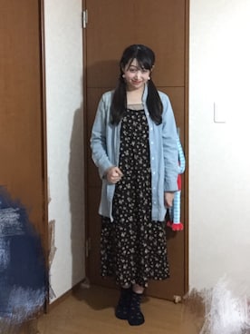 「ダンガリーシャツ」｜「アイテム（その他アウター）」を使った、あやな🐳さん（レディース・161cm）の春コーディネート