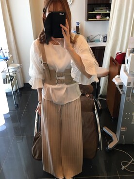 「OLIVE des OLIVE（オリーブデオリーブ）のアイテム（パンツ、ベージュ系）」を使った、Yu...さん（レディース・156cm）の秋コーディネート
