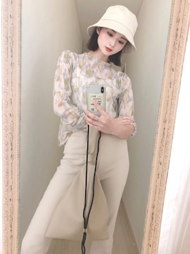 「消えそうな色コーデ」｜「アイテム（スウェットパンツ）」を使った、chika💋さん（レディース・167cm）の夏コーディネート