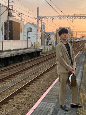 「アイテム（テーラードジャケット）」を使った、みちゃたんさん（メンズ・181cm・20代）の秋コーディネート