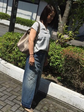 「アイテム（スリッポン、ゴールド系）」を使った、michiさん（レディース・167cm）の夏コーディネート