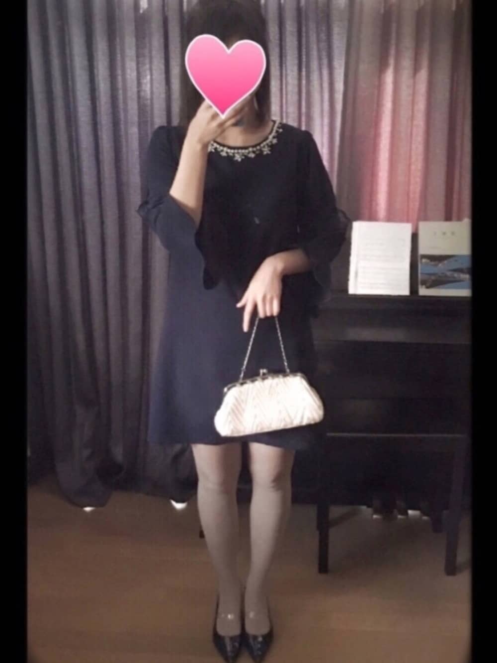 「卒業式、パーティースタイル、結婚式、パーティー、パーティードレス、卒業パーティー、フォーマル」｜「しまむらのアイテム（ハンドバッグ、ゴールド系）」を使った、ハナヤマさん（レディース・165cm）の冬コーディネートの1枚目の写真