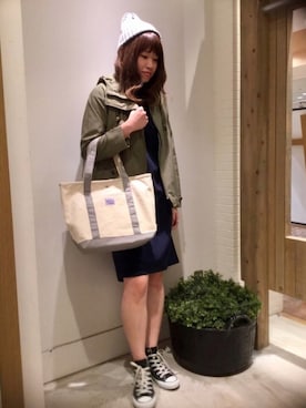 「coenスタッフスタイリング」｜「アイテム（ニットキャップ/ビーニー）」を使った、coen さかいさん（レディース・164cm）の冬コーディネート