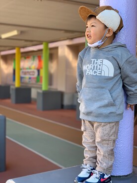 「THE NORTH FACE（ザノースフェイス）のアイテム（キャップ、ブラウン系）」を使った、TOKIHIROさん（キッズ・100cm）の秋コーディネート