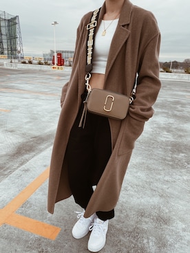 「アイテム（スニーカー）」を使った、MEIさん（レディース・161cm）の冬コーディネート