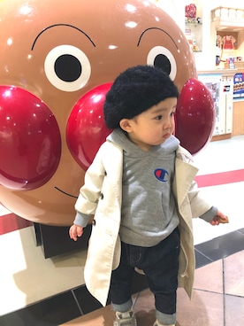 「COMME CA ISM（コムサイズム）のアイテム（トレンチコート）」を使った、まちゃさん（キッズ・80cm）の春コーディネート